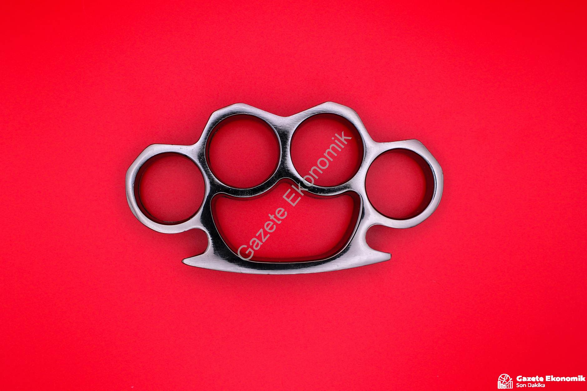 Çelik Kumlama: Dayanıklılığı Sanata Dönüştürmek