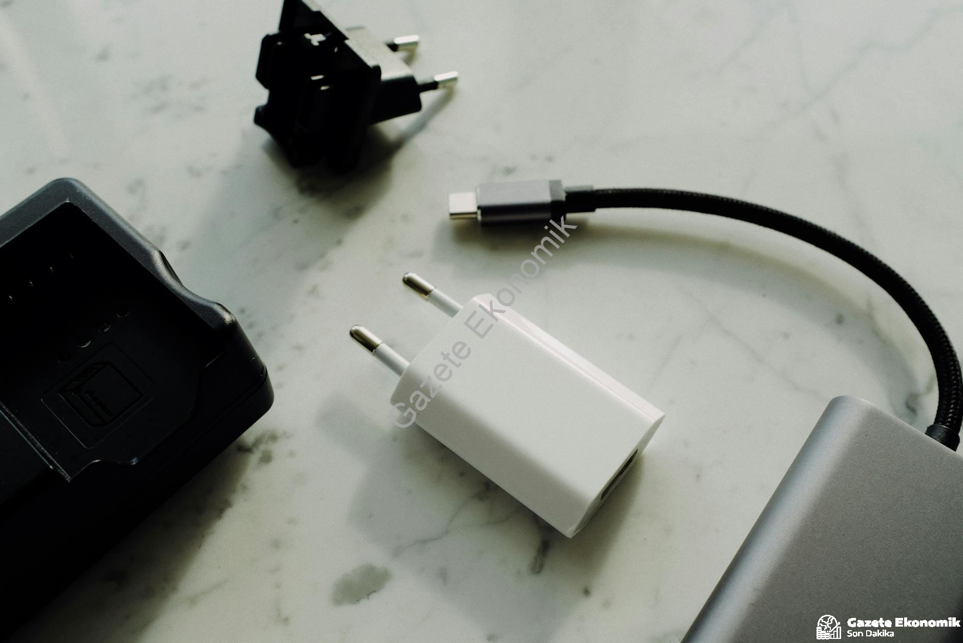 Burcumay.com'da Trend Kadın Şortlu Pijama Takımları