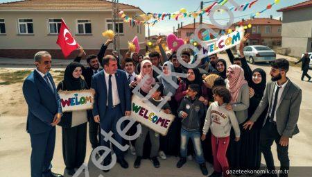 Kırkağaç’ta Muhtarlar Günü’nde Öğrencilerden Sıcak Karşılama