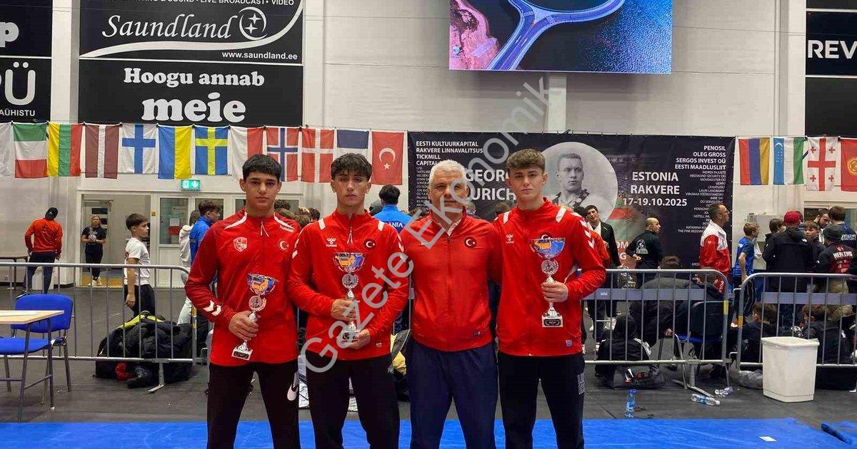 ESTONYA'NIN RAKVERE KENTİNDE DÜZENLENEN ULUSLARARASI GREKOROMEN GÜREŞ TURNUVASI'NDA DENİZLİ SPORCU EĞİTİM MERKEZİ GÜREŞÇİLERİ 2 ALTIN 1 GÜMÜŞ MADALYA İLE ÖNEMLİ BİR BAŞARIYA İMZA ATTI.