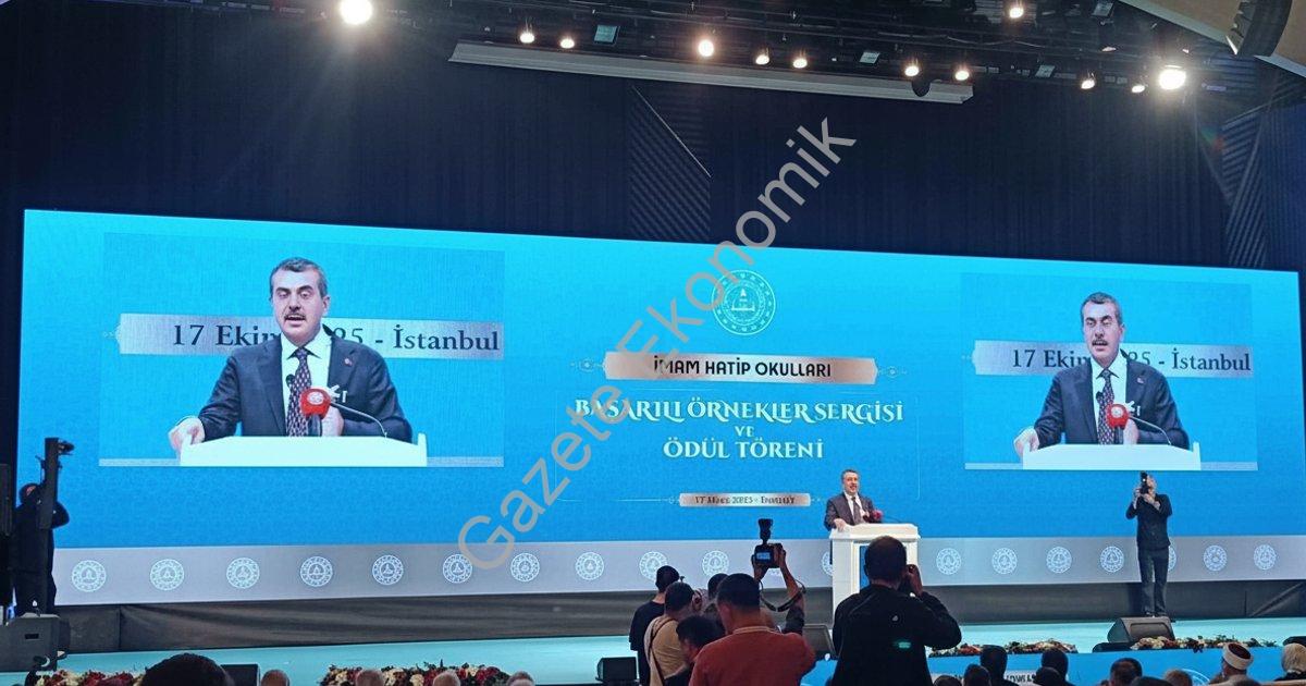 "Kırık Çerçeve kısa filmi Türkiye’de birinciliğe uzandı" başlıklı haber için fotorealistik, profesyo