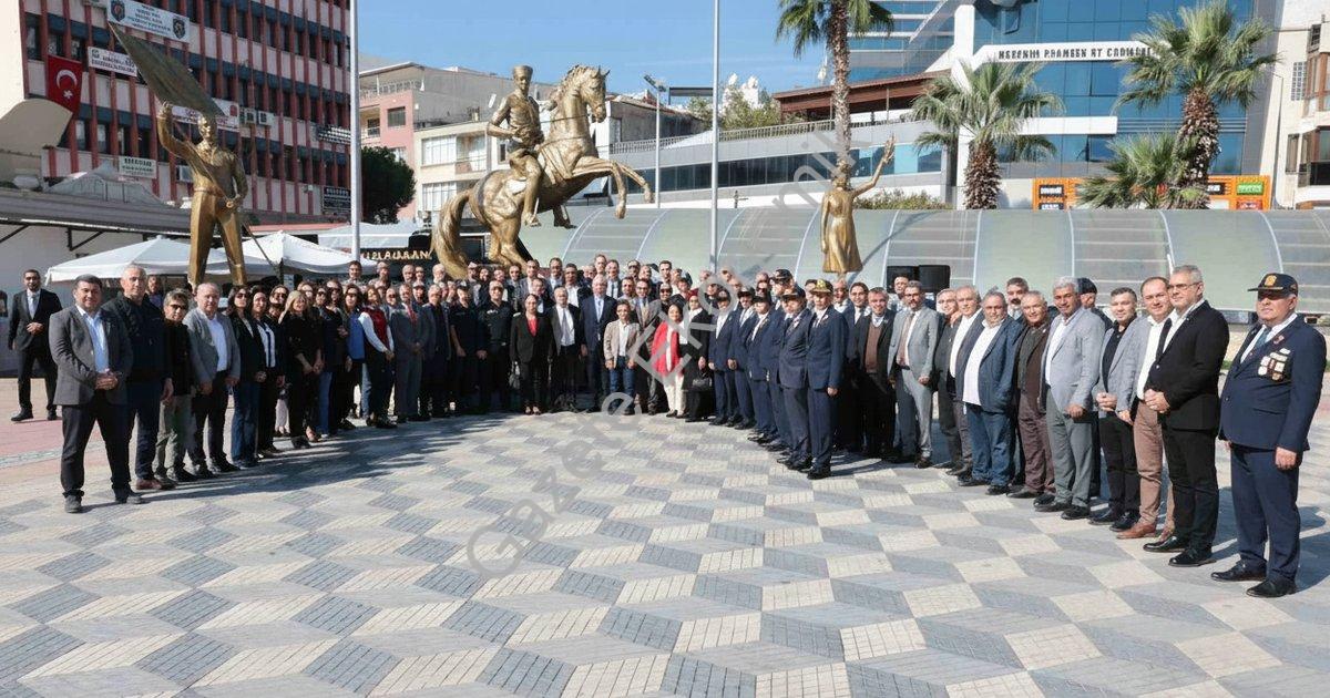 DEMOKRASİNİN TEMELİ OLAN MUHTARLARIN EN ÖZEL GÜNÜ OLAN MUHTARLAR GÜNÜ, MENEMEN'DE KUTLANDI.