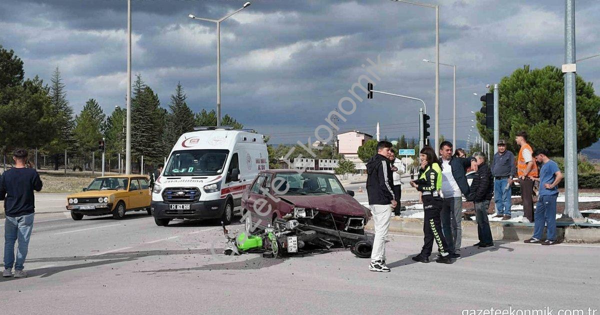 GEDİZ'DE KIRMIZI IŞIK İHLALİ YARALANMAYA NEDEN OLDU