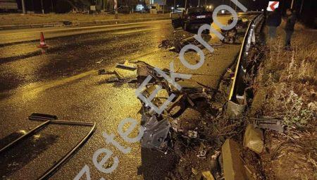 Afyonkarahisar’da tırın çarptığı Tofaş parçalandı: 1 ölü, 1 ağır yaralı