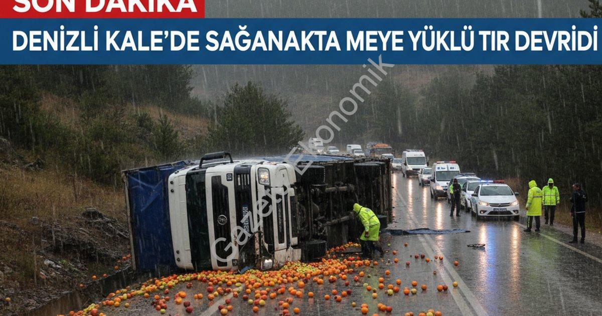 "Denizli Kale’de sağanakta meyve yüklü tır devrildi" başlıklı haber için fotorealistik, profesyonel