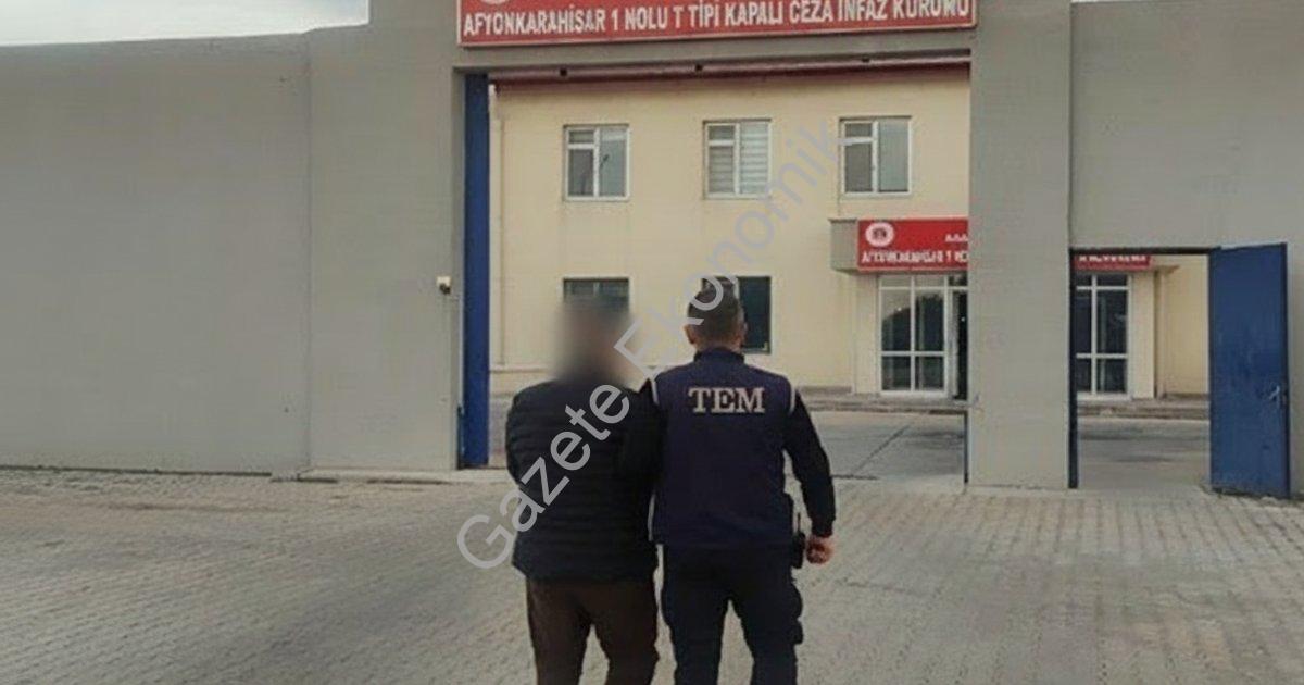 "Afyonkarahisar’da FETÖ hükümlüsü saklandığı adreste yakalandı" başlıklı haber için fotorealistik, p
