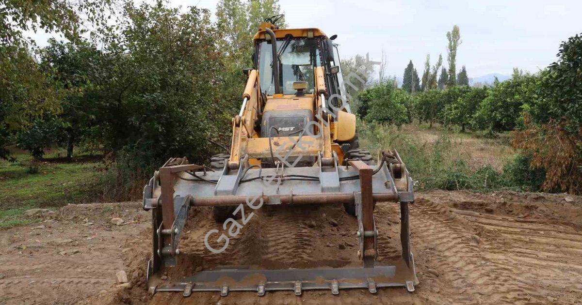 NAZİLLİ BELEDİYESİ’NDEN BEREKETLİ’DE YOL ÇALIŞMASI