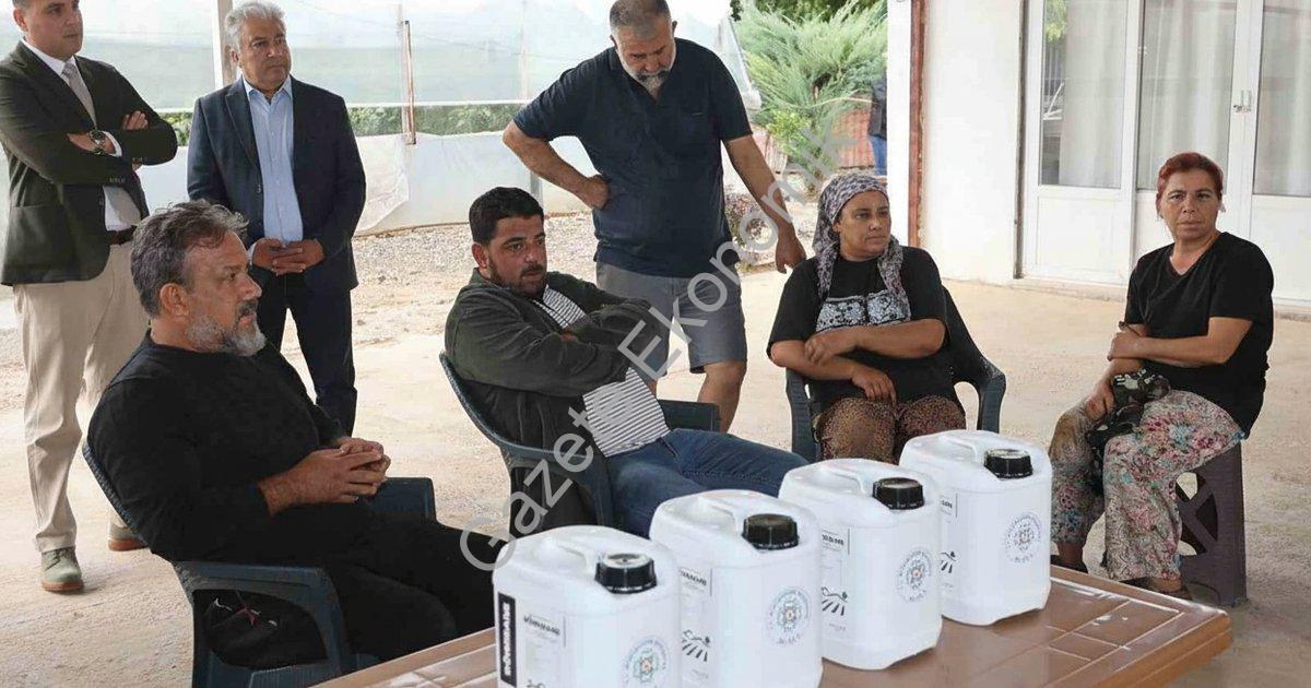 "Ortaca’daki sel sonrası üreticiye gübre desteği hızla ulaştı" başlıklı haber için fotorealistik, pr