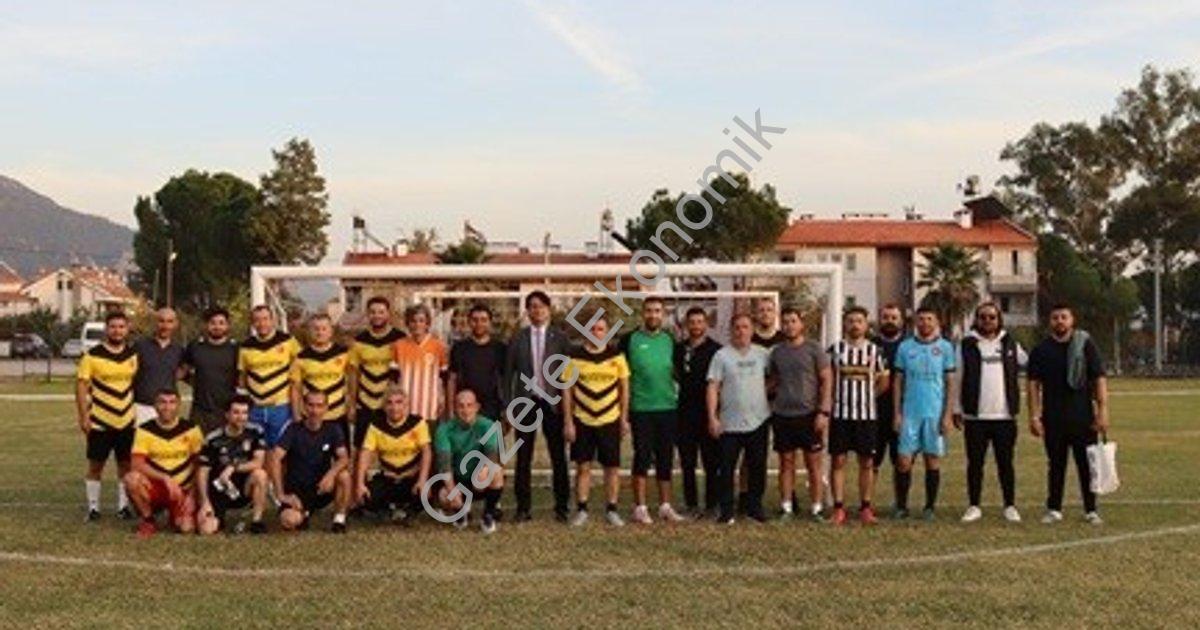 "Köyceğiz'de Öğretmenler Günü Heyecanı: Futbol Turnuvası Şampiyonu Belli Oldu" başlıklı haber için f