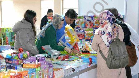 Manisa’da Kültür Şöleni: 8. Kitap Fuarı Ziyaretçilerine Kapılarını Açtı