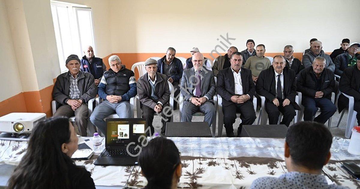 "Uşak Üniversitesi Akademisyenleri Yeniköy'de Üreticilerle Bir Araya Geldi" başlıklı haber için foto