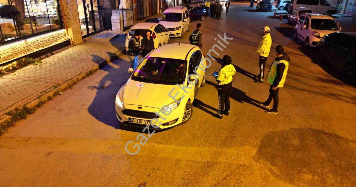 "Afyonkarahisar Bolvadin'de Geniş Çaplı Huzur Operasyonu: Ekipler Göz Açtırmadı" başlıklı haber için