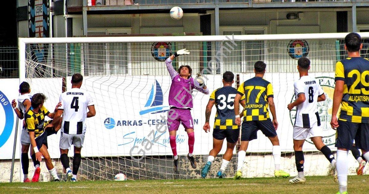 "Çeşme Derbisinde Nefesler Tutuldu: Kazanan Çıkmadı" başlıklı haber için fotorealistik, profesyonel