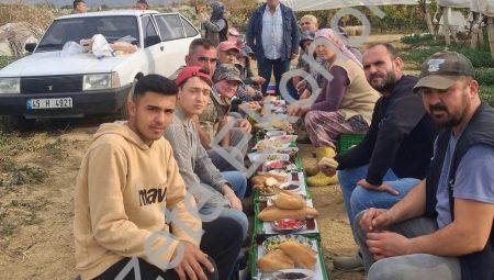 Sarıgöllü Tüccardan Vefa Dersi: Üzüm İşçilerine Kral Ziyafeti