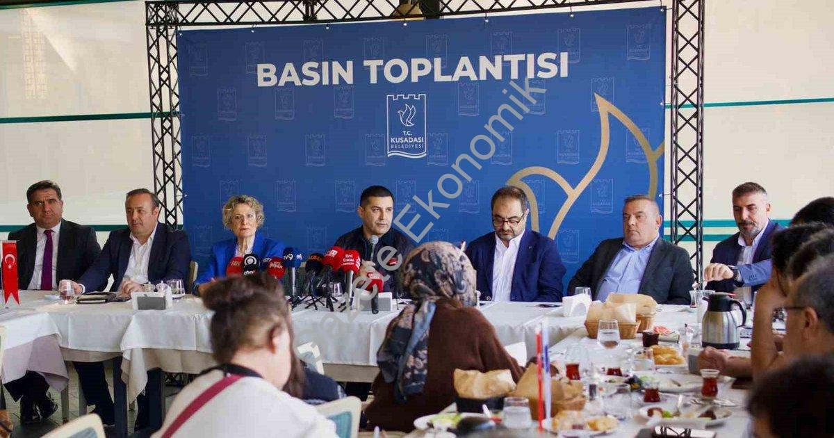 "Başkan Günel'den Hizmet Devri Çağrısı: Teklifimizin Arkasındayız" başlıklı haber için fotorealistik