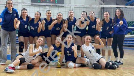Kütahya Belediyespor Genç Kızlar Voleybolda Zirvede