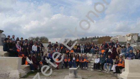 AFAD gönüllüleri Stratonikeia’da tarihle moral depoladı