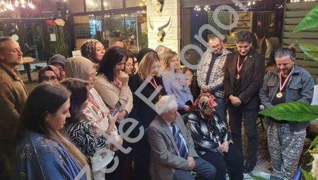 Kütahya’da eski öğrencilerden emekli öğretmene duygu dolu sürpriz