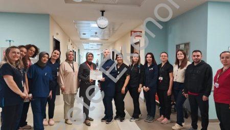 Kütahya Şehir Hastanesi Göz ve Dermatoloji Kliniği’ne Hijyen Ödülü