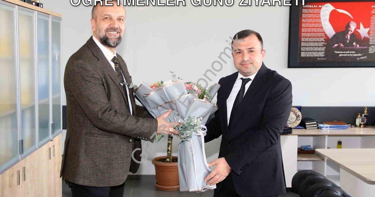 "Kütahya OSB'den Eğitime Tam Destek: Öğretmenler Günü Ziyareti" başlıklı haber için fotorealistik, p