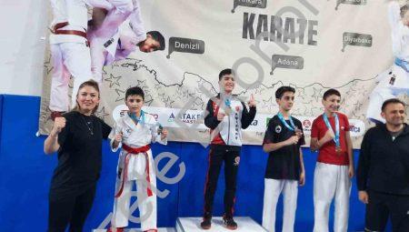 Aliağalı Genç Karateciler Denizli’de Tarih Yazdı: 4 Madalya!