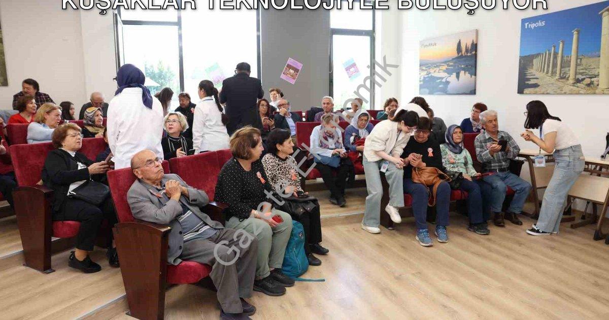 "Denizli'de Dijital Köprüler Projesi: Kuşaklar Teknolojiyle Buluşuyor" başlıklı haber için fotoreali
