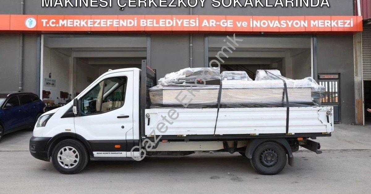 "Merkezefendi'nin Yerli Üretim Mama Makinesi Çerkezköy Sokaklarında" başlıklı haber için fotorealist