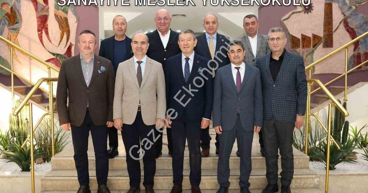 "Denizli OSB ve PAÜ'den Dev İş Birliği: Sanayiye Meslek Yüksekokulu" başlıklı haber için fotorealist